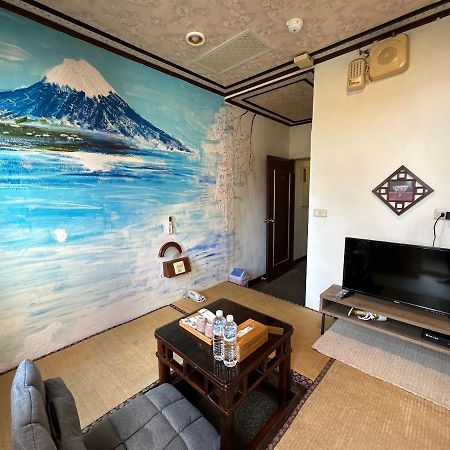 Ming Ren Hotspring Hotel 礁渓郷 エクステリア 写真