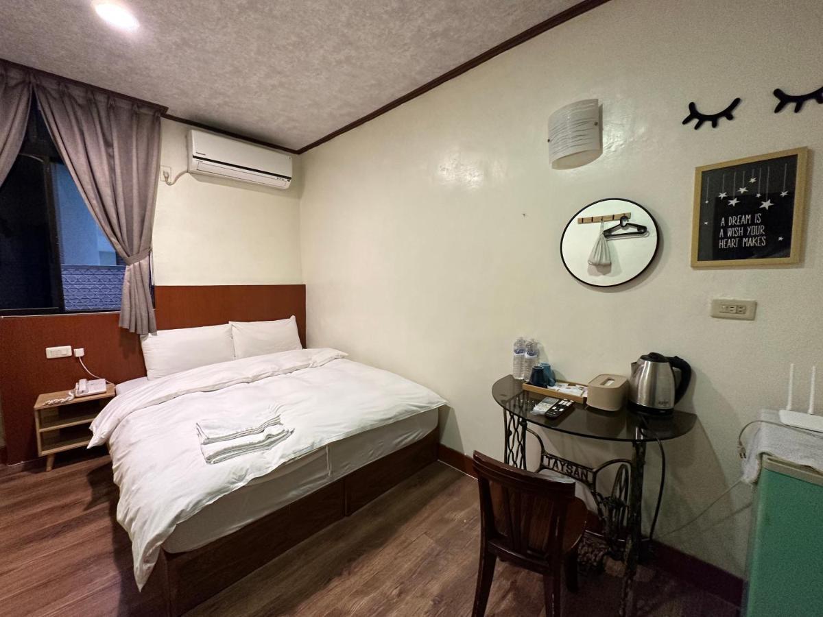 Ming Ren Hotspring Hotel 礁渓郷 エクステリア 写真
