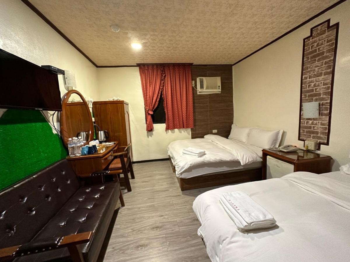 Ming Ren Hotspring Hotel 礁渓郷 エクステリア 写真
