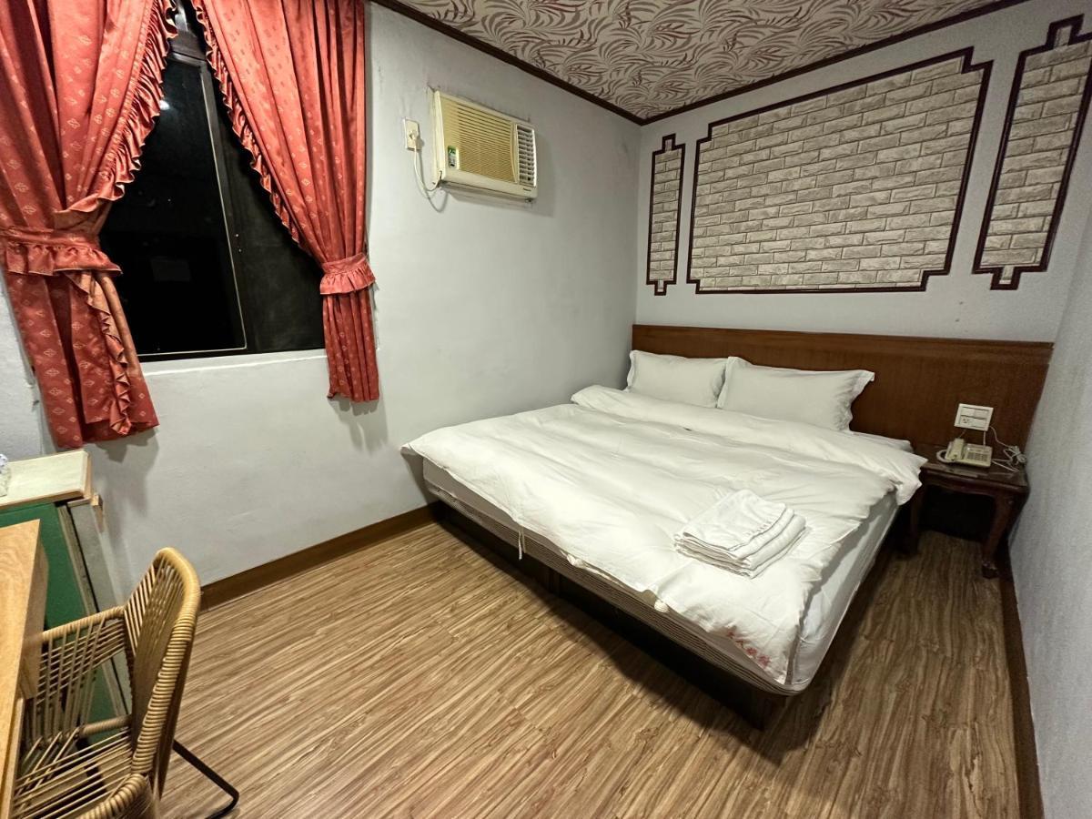 Ming Ren Hotspring Hotel 礁渓郷 エクステリア 写真