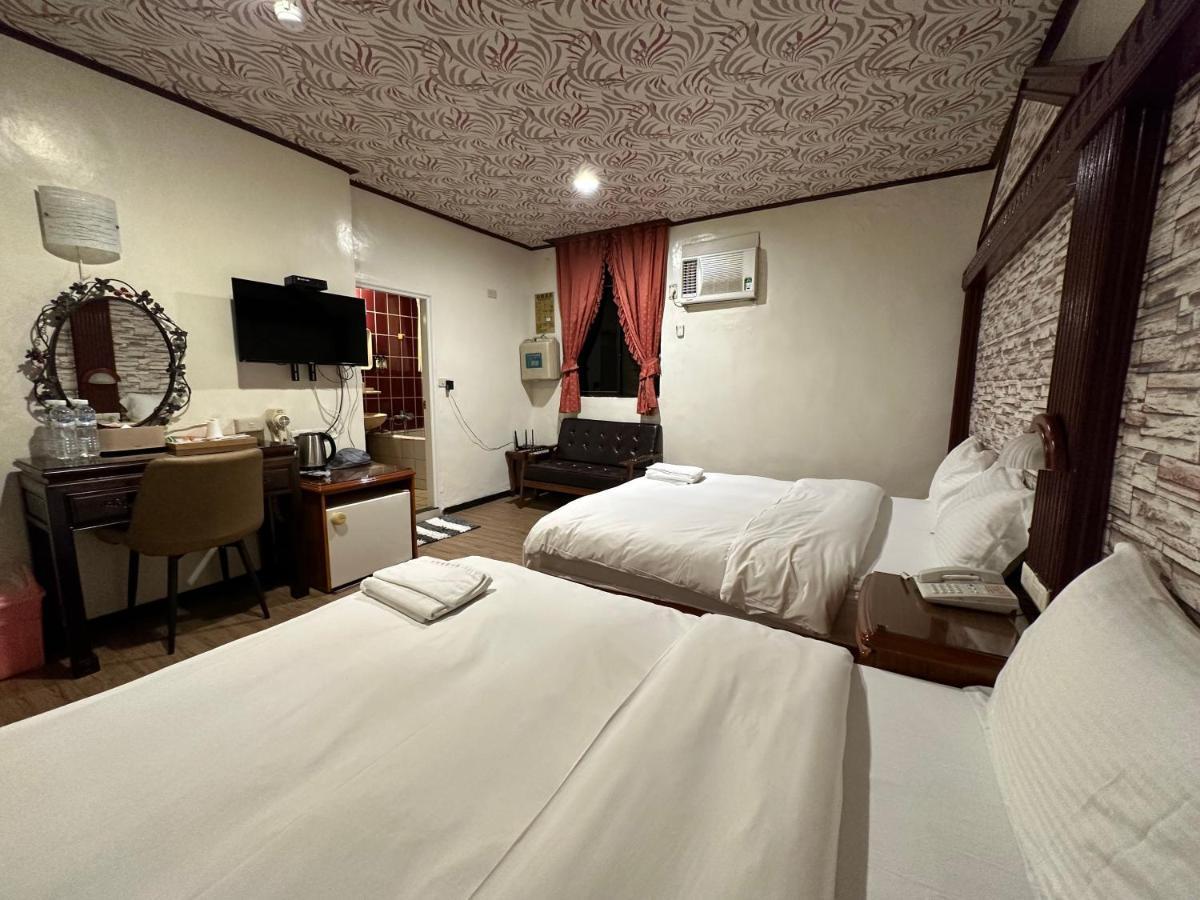 Ming Ren Hotspring Hotel 礁渓郷 エクステリア 写真